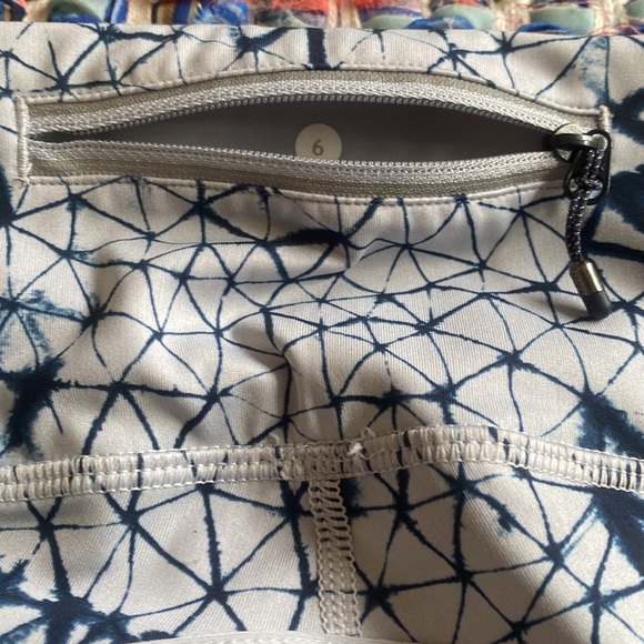 Lululemon Star Crush Crop Sz6 - Picture 6 of 6